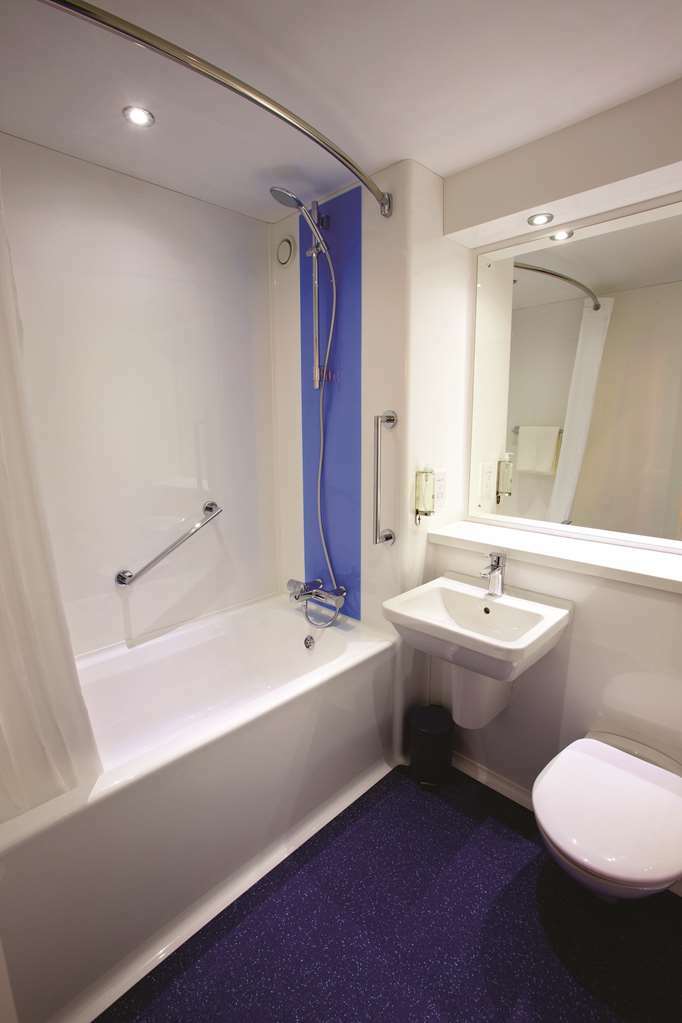 Travelodge Wincanton Room photo
